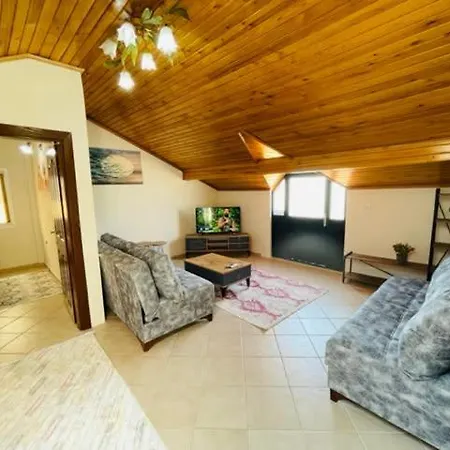 Charming Flat With Shared Pool Balcony And Terrace In Pazaryeri